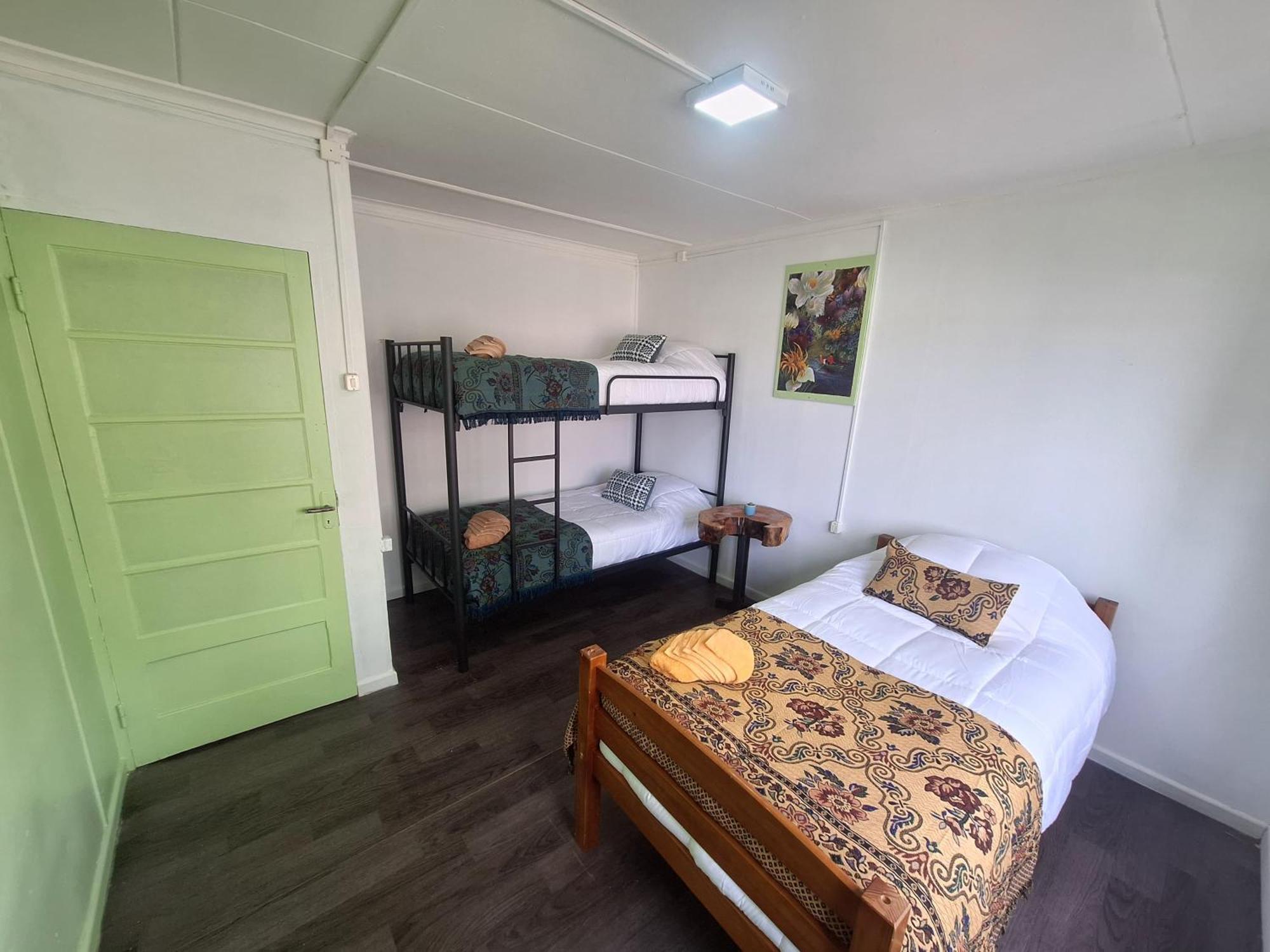 Hostel Kuntur Puerto Natales Luaran gambar